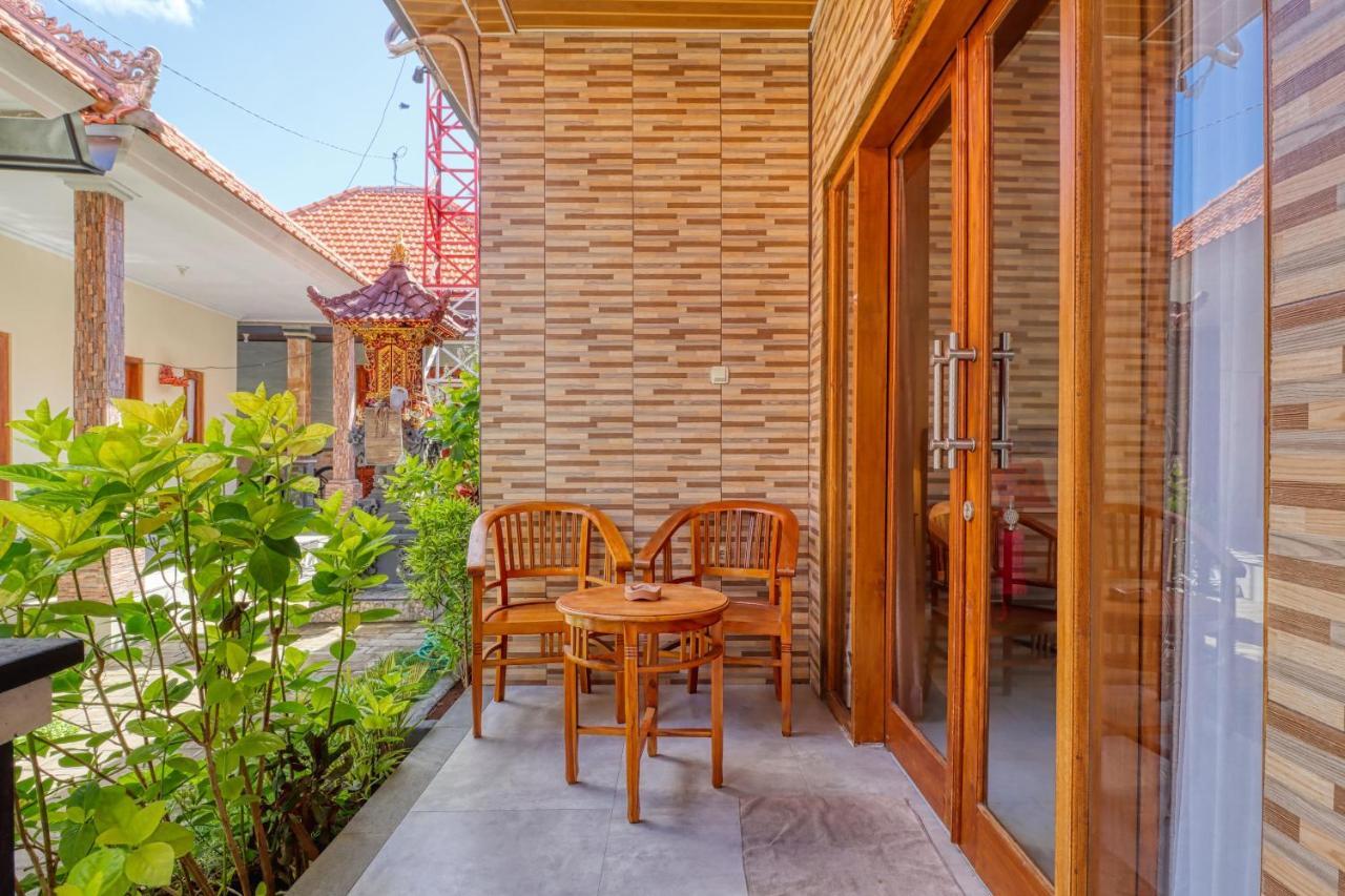Nibugi Guest House Toyapakeh エクステリア 写真